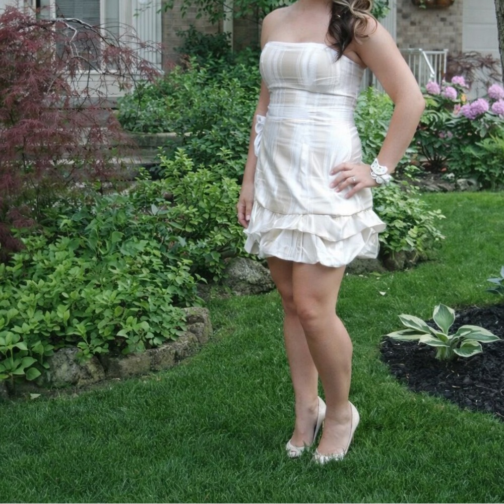 Elegant Strapless Ruffle Dress prom/ cocktail / graduation  size small